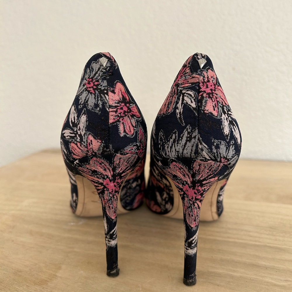 Sam Edelman Floral Pointed-Toe Pumps in Pink and Black - Picture 4 of 5